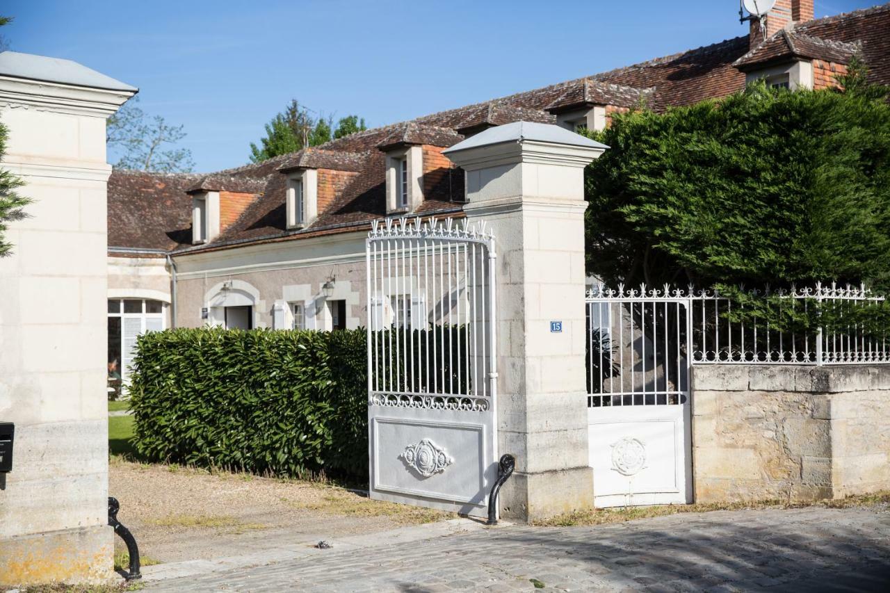 Maison Des Arts Francueil Eksteriør bilde